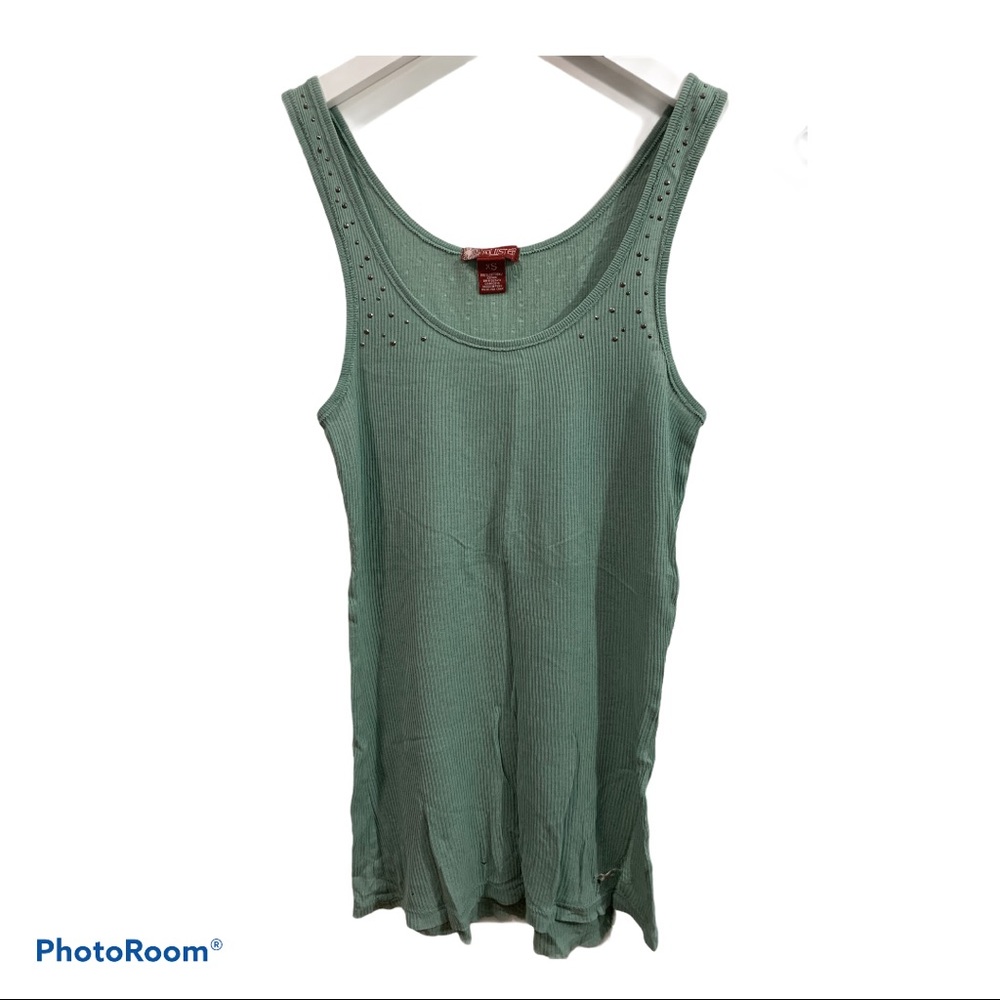 HOLLISTER studded tank